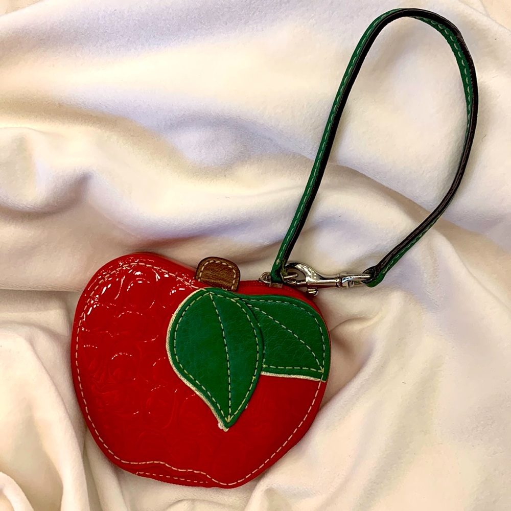 Coach apple coin wallet